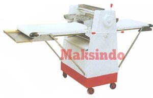 Mesin-Pengepress-Adonan-4-maksindosemarang